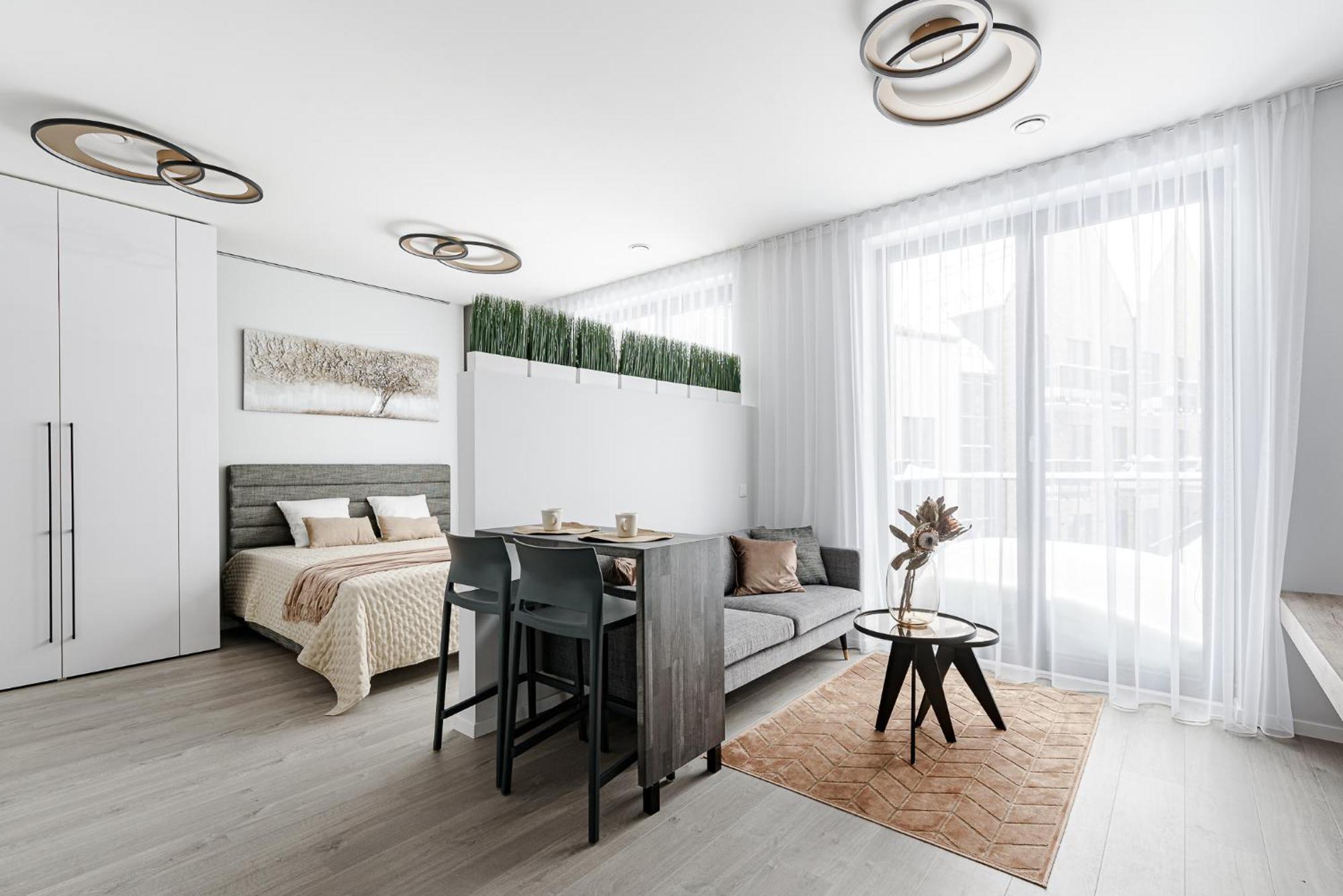 Appartamento Cohost I Amazing Apt, W-balcony, A-c And Garage Parking, Center *