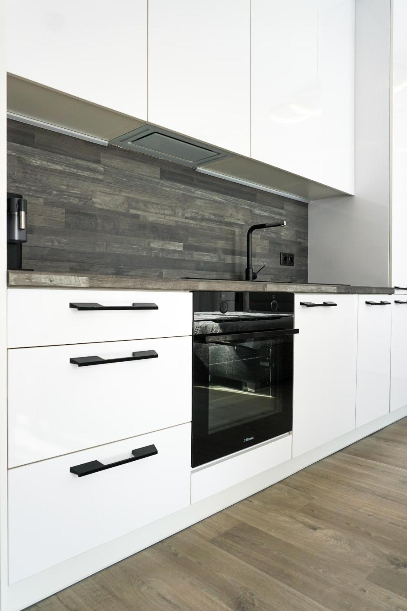 Appartamento Cohost I Amazing Apt, W-balcony, A-c And Garage Parking, Center Vilnius